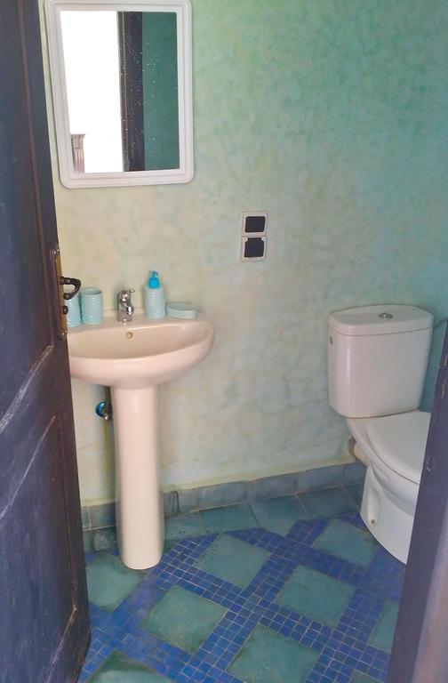 Bouad Seafront Apartments & Rooms ทากาเซาท์ ห้อง รูปภาพ