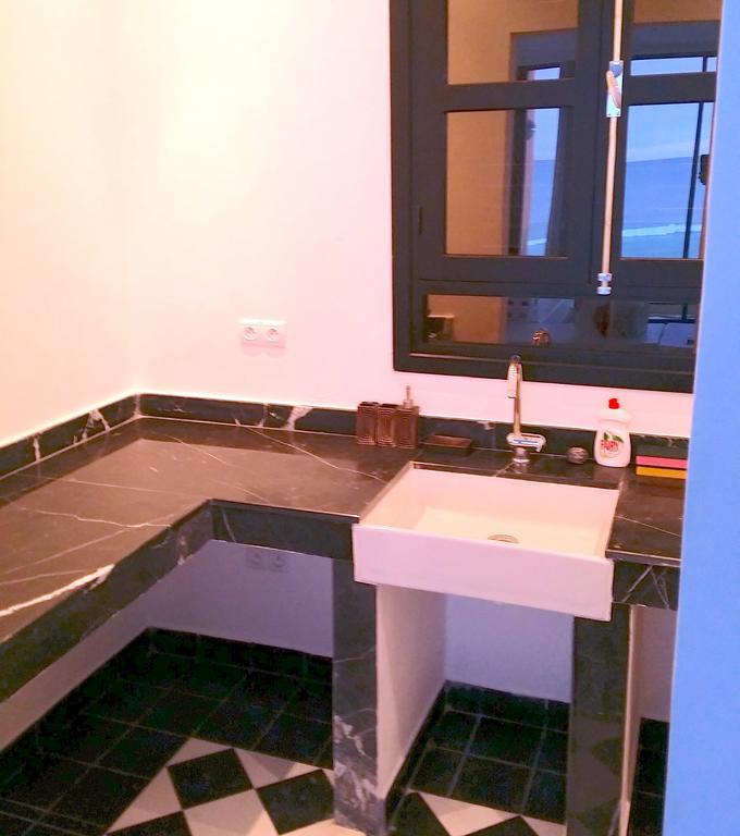 Bouad Seafront Apartments & Rooms ทากาเซาท์ ห้อง รูปภาพ
